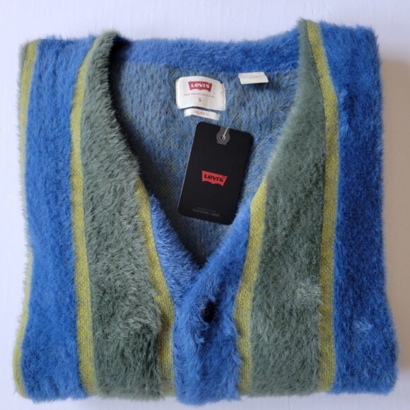 Relaxed Levi's Boxy Cardigan. - Picture 7 of 8